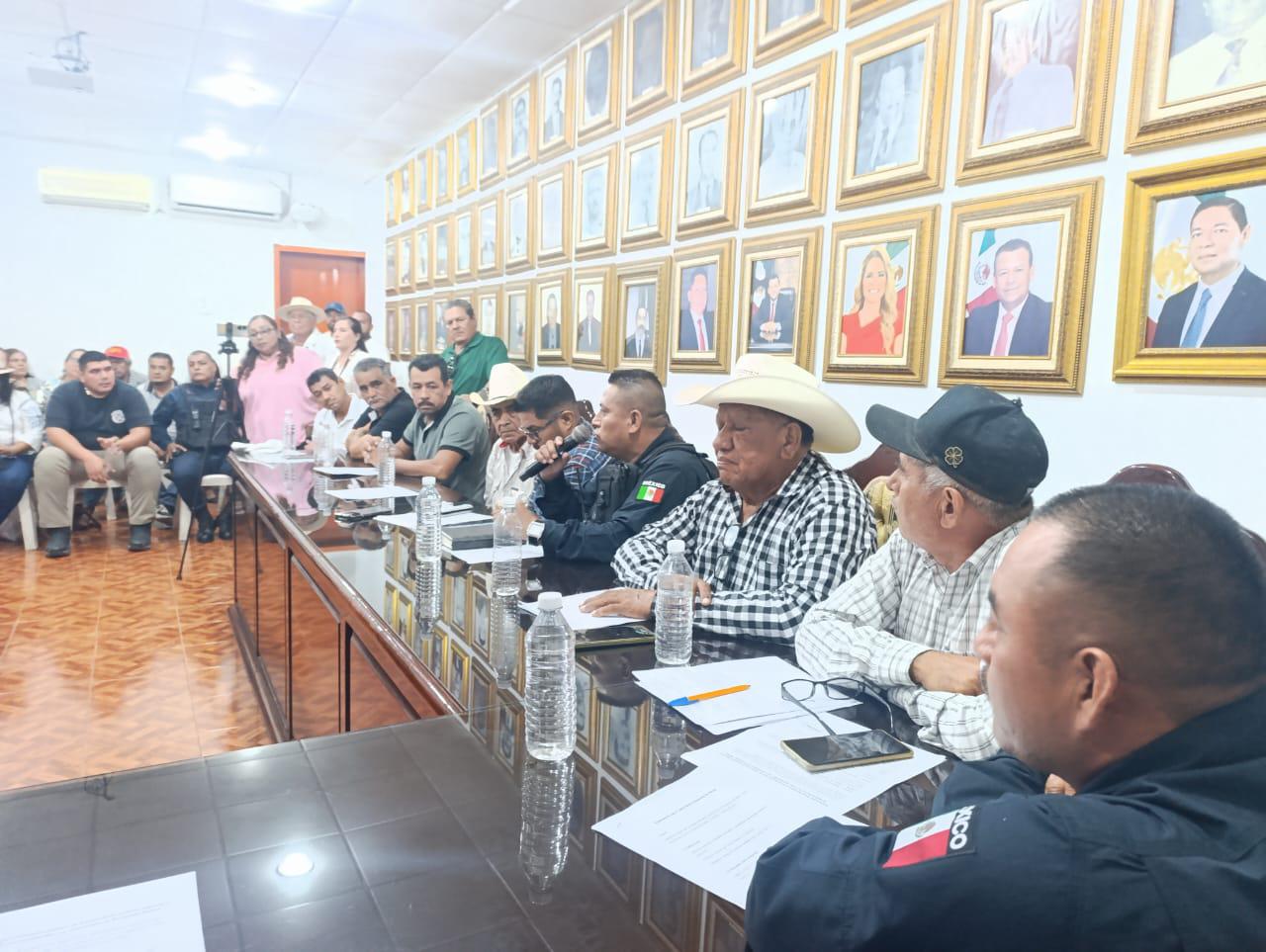 $!Acuerdan en Escuinapa manejo del mango al inicio del corte de la fruta