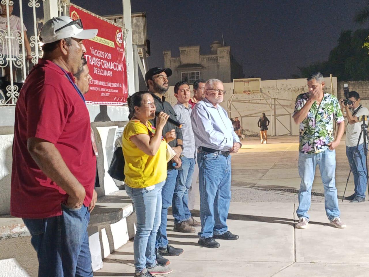 $!Urgen vecinos atención a calles de Pueblo Nuevo, en Escuinapa