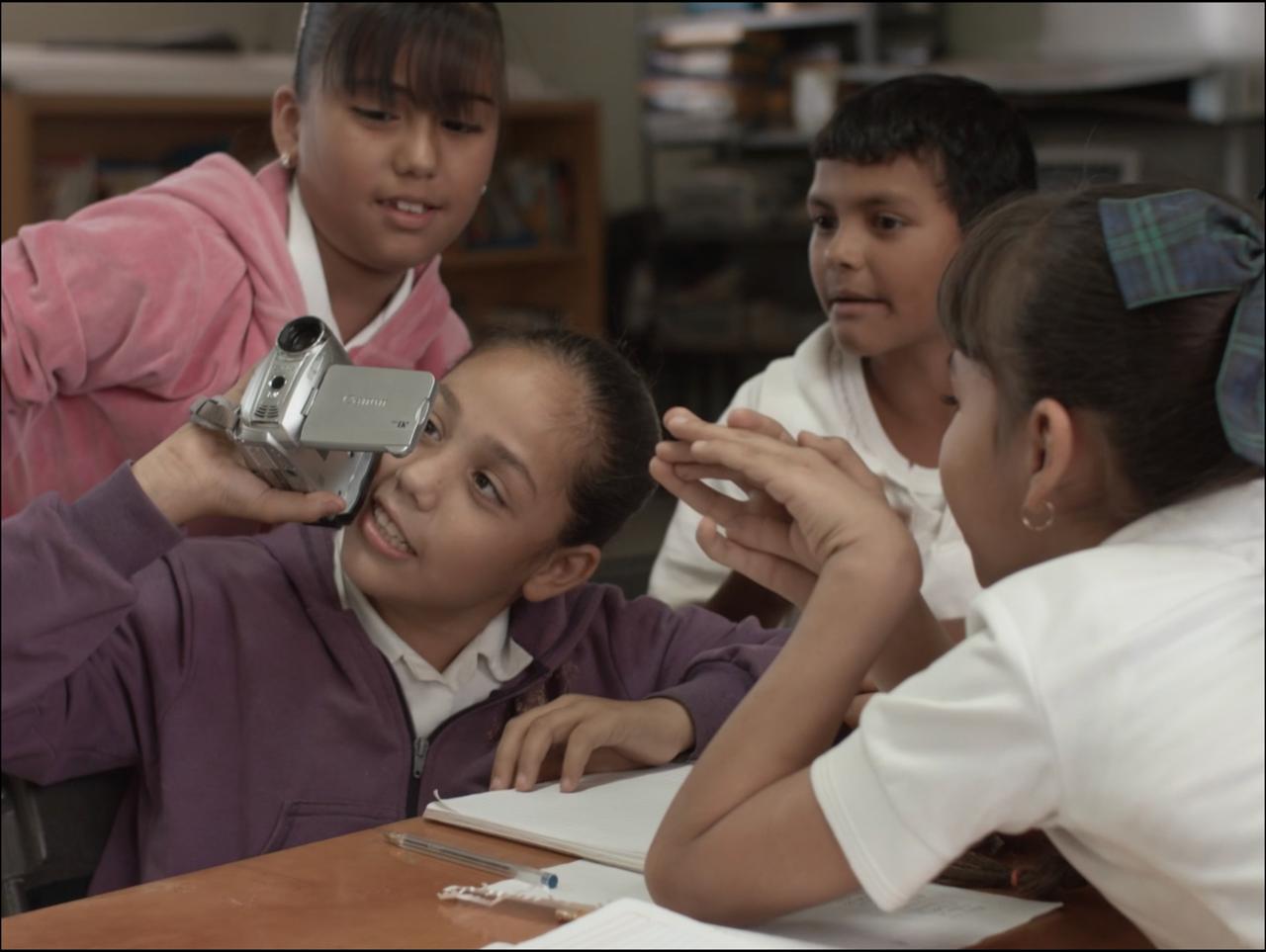 $!Los niños participan en la realización de un cortometraje.