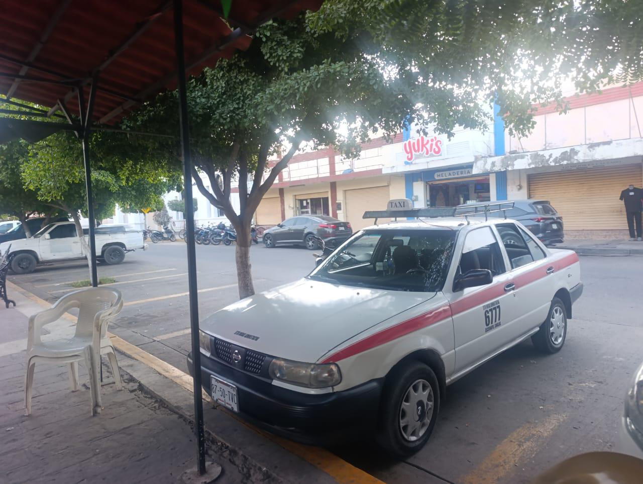 $!Taxistas en Escuinapa toman medidas de seguridad ante hechos de violencia