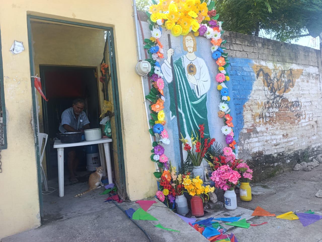 $!Celebran a San Judas Tadeo en calles y hogares de Escuinapa