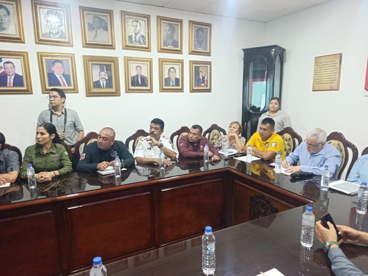 $!Preparan albergues en Escuinapa y activan protocolos preventivos ante el Huracán Simón