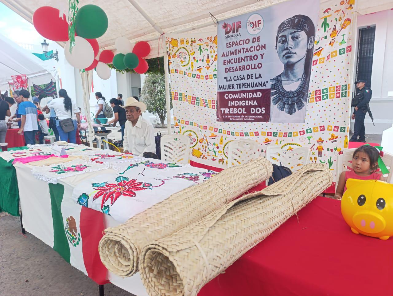 $!Celebran en Escuinapa la municipalización y el Día de la Mujer Indígena