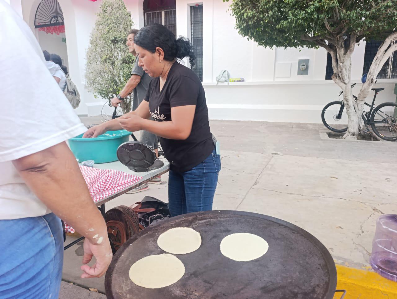$!Celebran en Escuinapa la municipalización y el Día de la Mujer Indígena