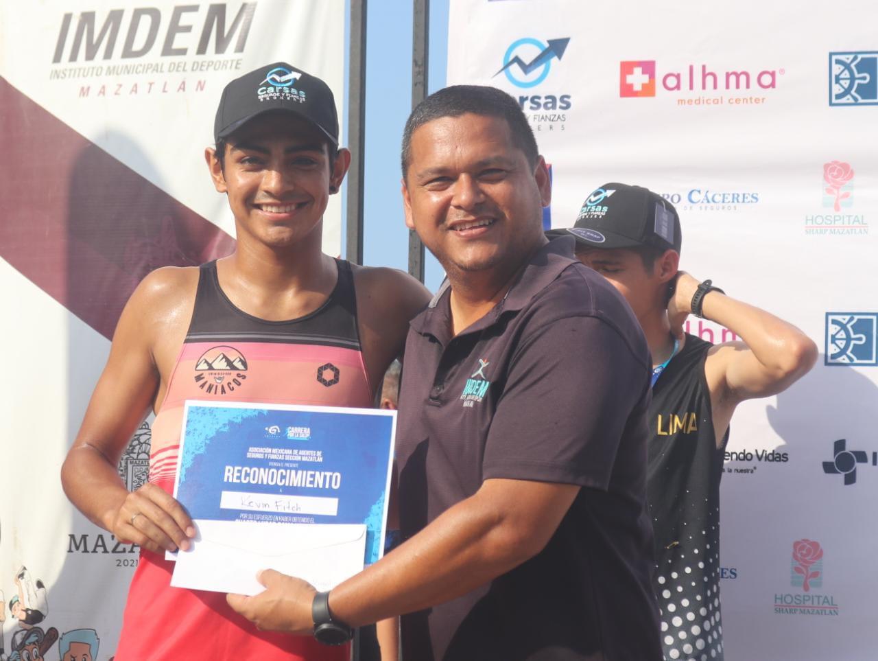 $!Los Labrador imponen la casta en Carrera por la Salud AMASFAC