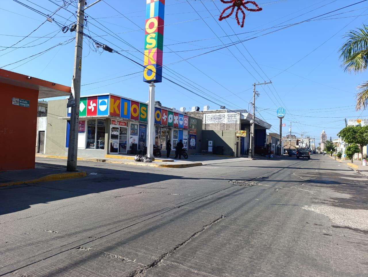 $!Comerciantes de Escuinapa tienen un domingo muy ‘movido’ por los enfrentamientos