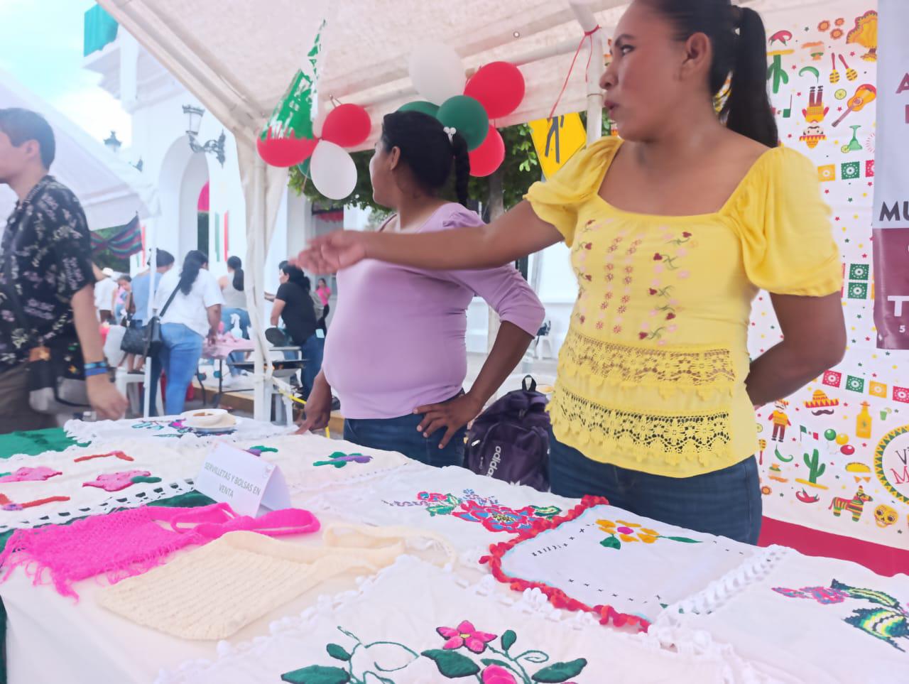 $!Celebran en Escuinapa la municipalización y el Día de la Mujer Indígena