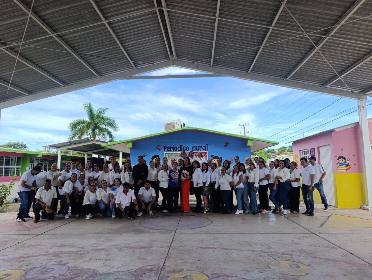 $!En Escuinapa reciben a nuevas autoridades educativas