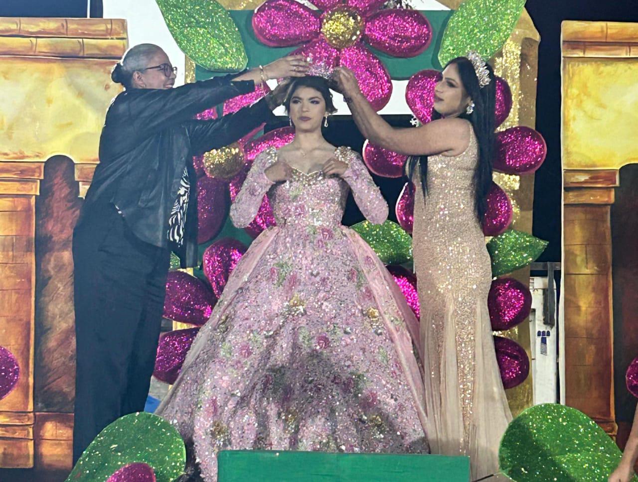 $!Coronan a la realeza de las fiestas de marzo en Aguaverde, Rosario