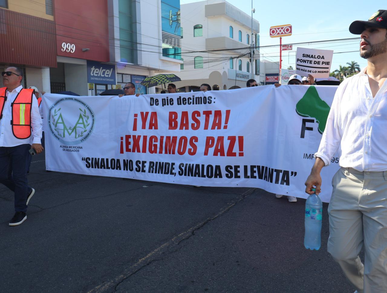 $!Miles marchan por la paz en Culiacán a dos años de la crisis de seguridad