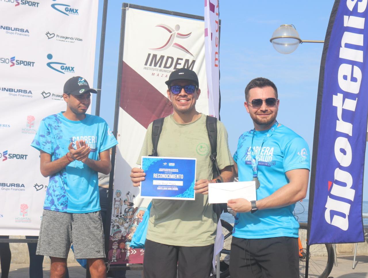 $!Los Labrador imponen la casta en Carrera por la Salud AMASFAC