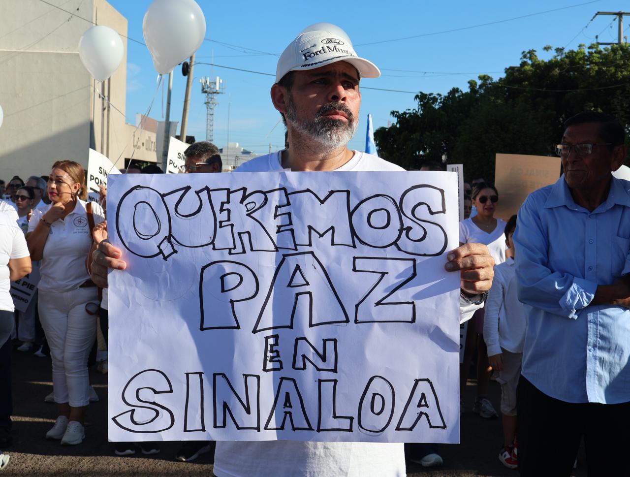 $!Miles marchan por la paz en Culiacán a dos años de la crisis de seguridad
