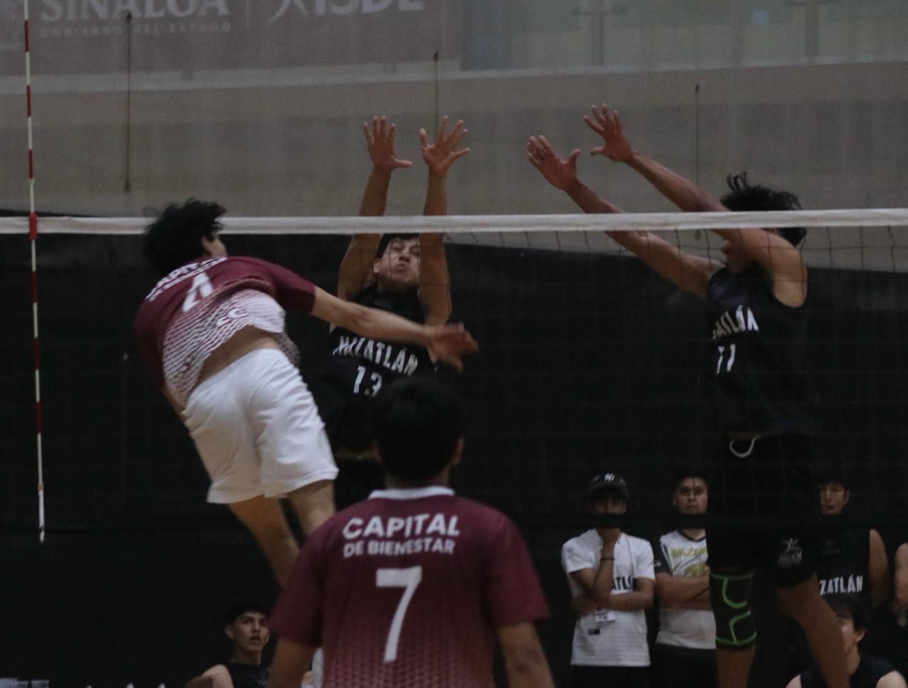 $!Se reparten victorias en estatal de voleibol de sala de Juegos Conade