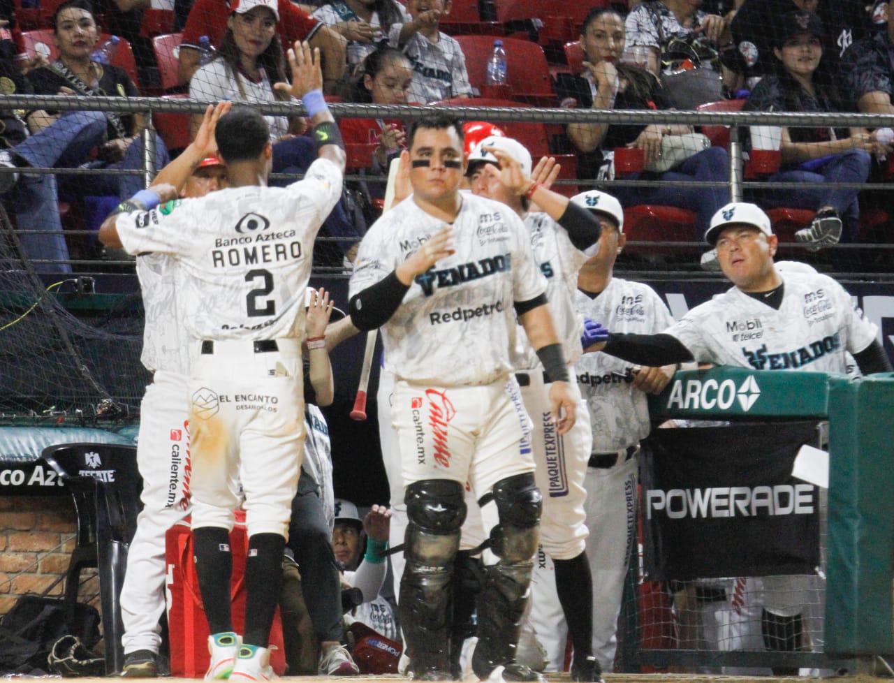 $!Venados barre a Charros en inaugural en el Teodoro Mariscal