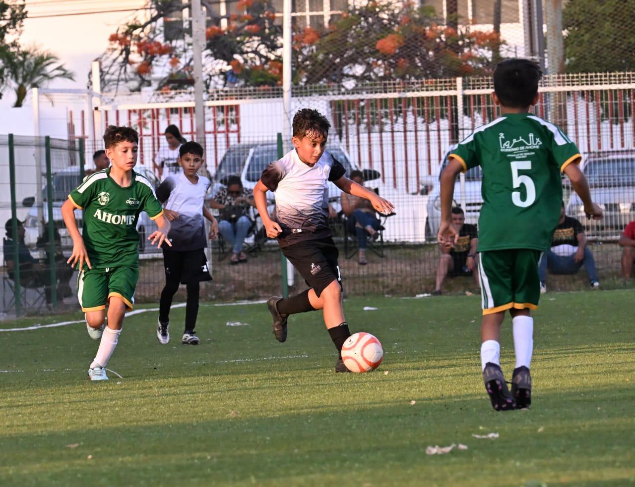 $!Mazatlán Imdem logra colocar dos equipos en las finales de los Torneos Estatales de Futbol