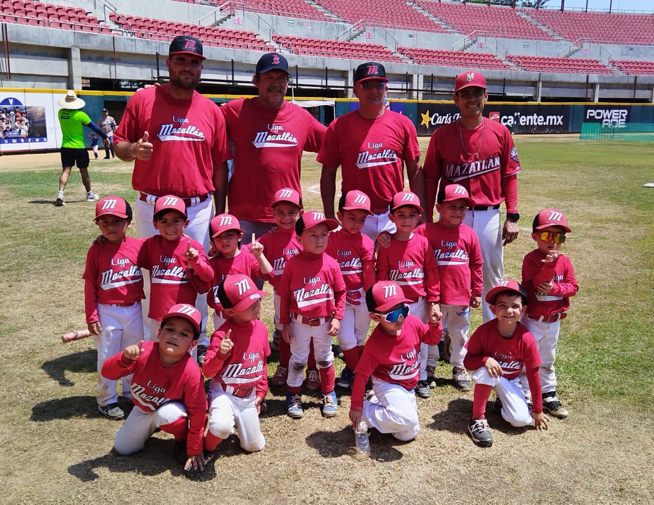 $!Locales arrollan con 4 títulos en el Mazatlán Baseball Tournament