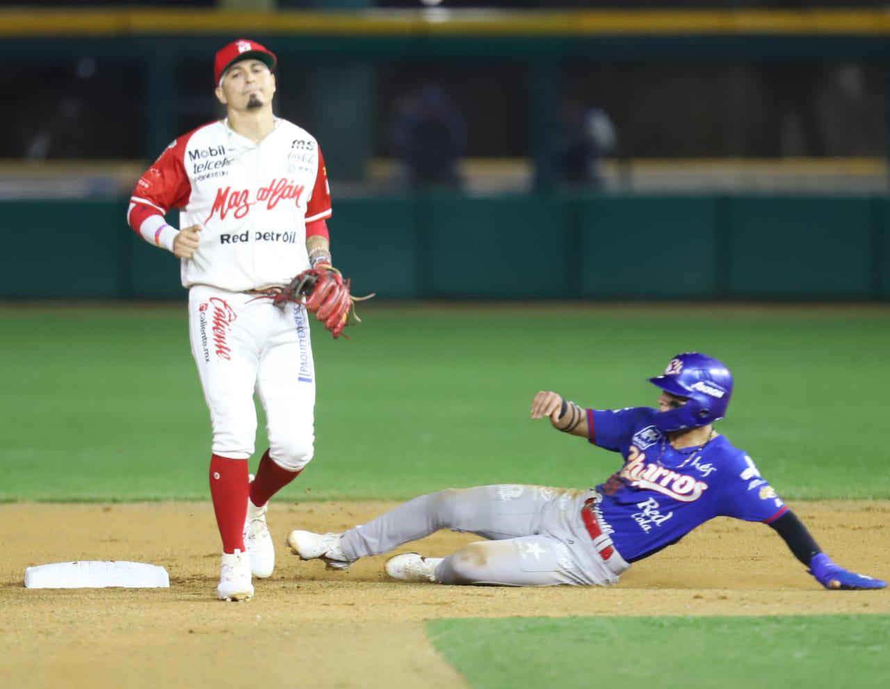 $!Venados de Mazatlán desaprovecha y cae ante Charros de Jalisco para empatar la serie
