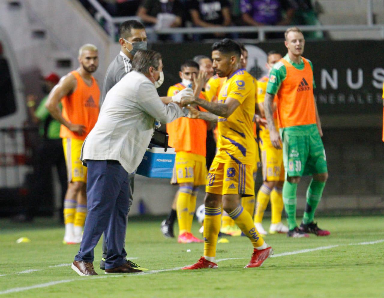 $!Mazatlán FC es goleado por Tigres en el Kraken y sufre dos expulsiones