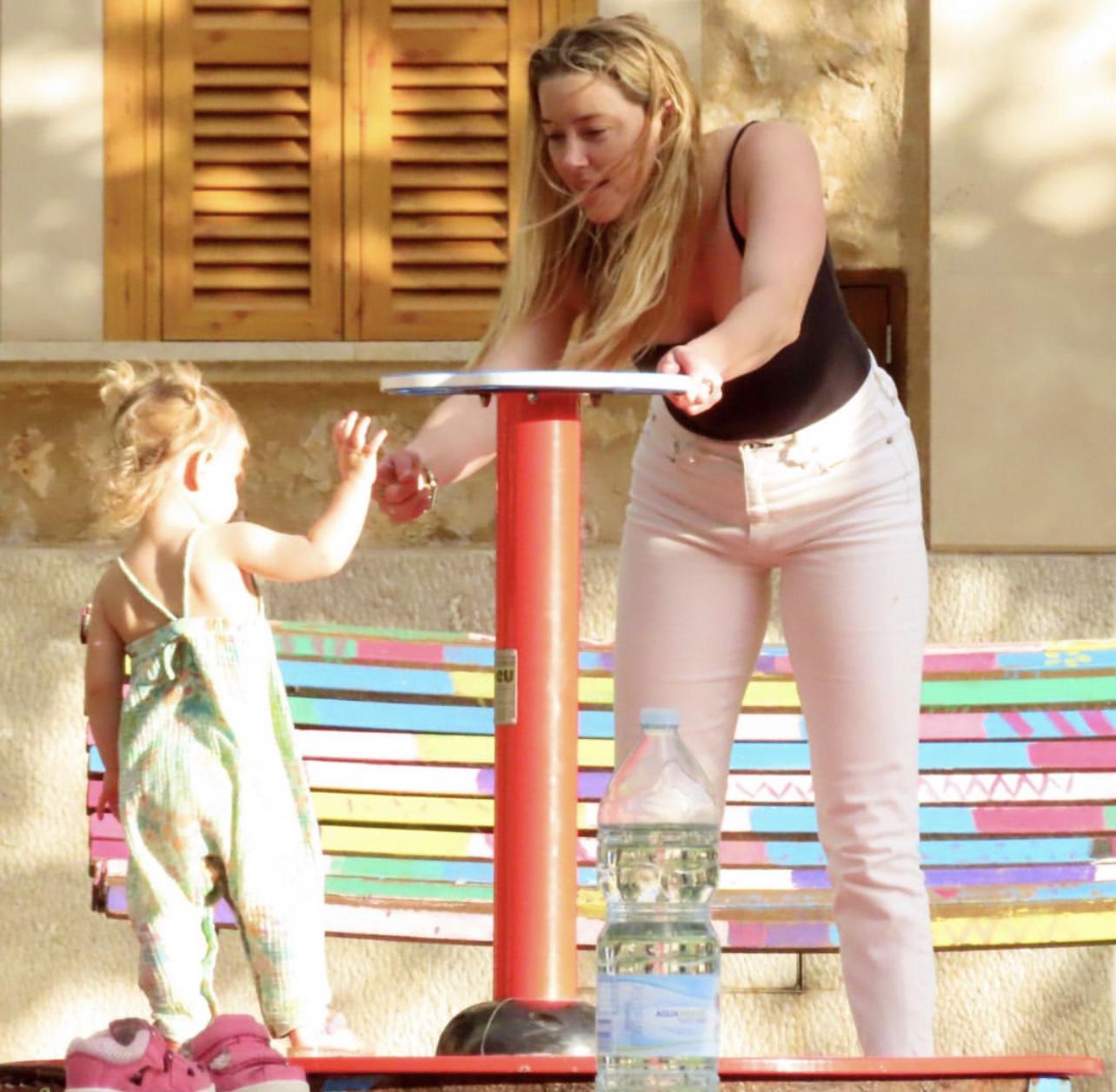 $!Huye Amber Heard de Hollywood y ahora vive bajo una nueva identidad