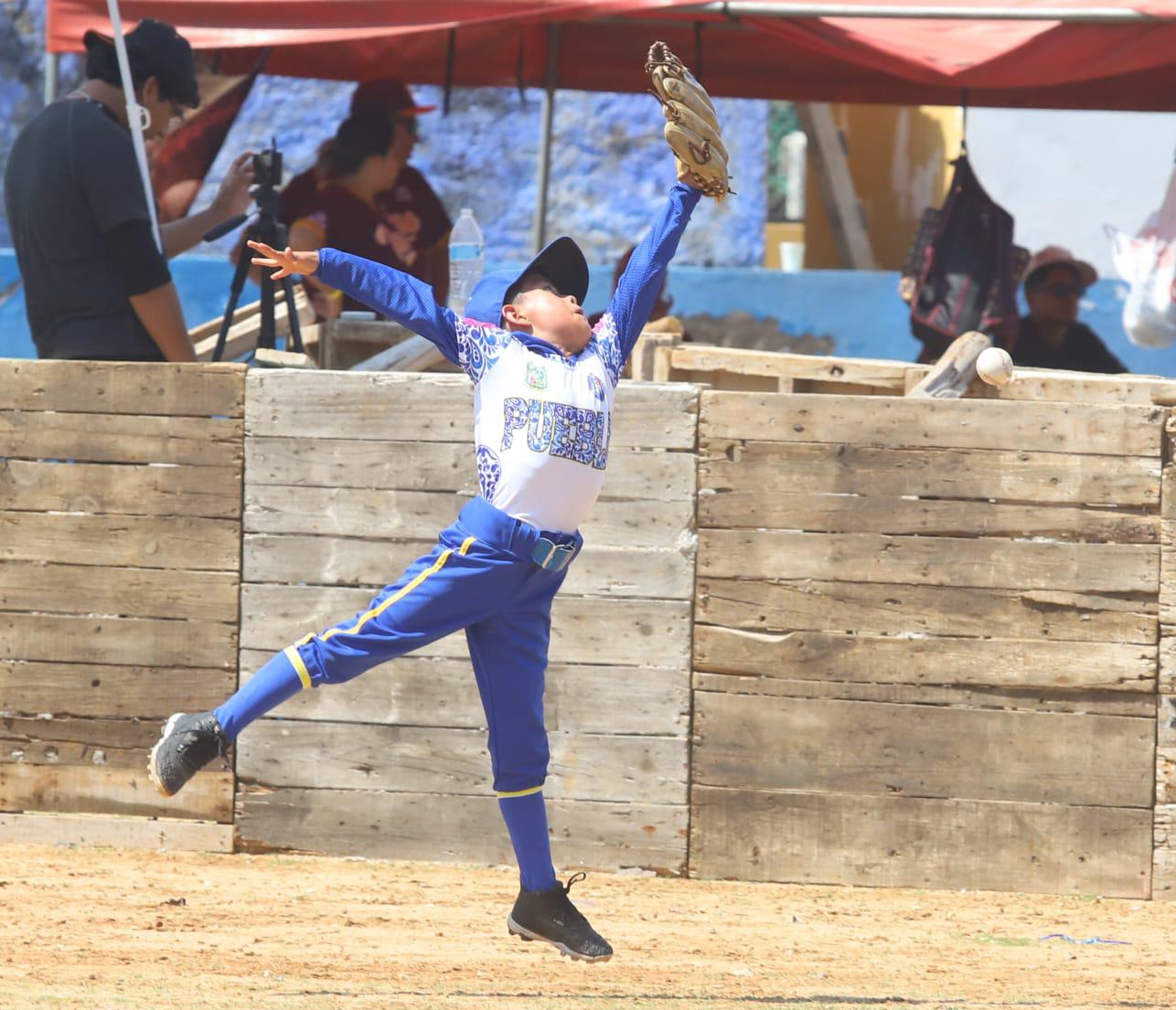 $!Nacional de Beisbol Escuelita vuelve a la acción tras las lluvias en Mazatlán