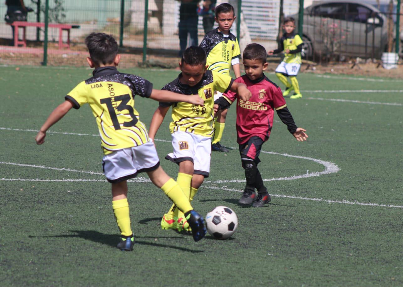 $!Mazatlán cede el invicto ante Ahome Municipal en cerrado duelo del Estatal Chupones