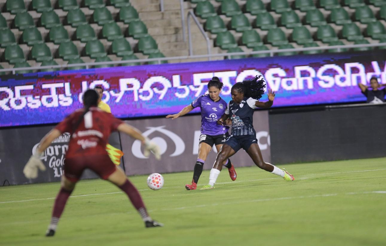 $!¡Que goleada! Cumplen Tuzas el pronóstico y aplastan 9-0 a las Cañoneras