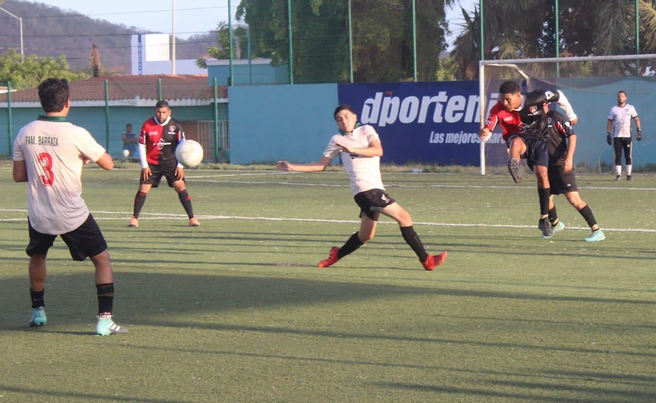 $!Tritones HKP alza la Copa de la Liga de Primera Fuerza de la Flores Magón