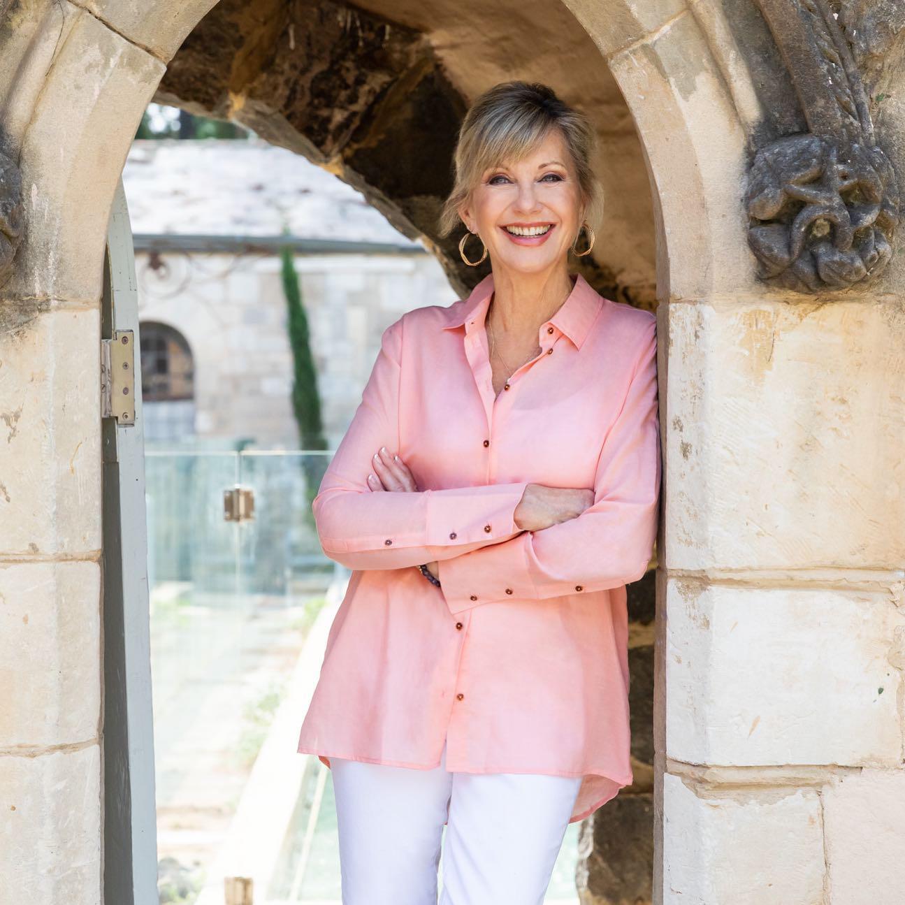 $!A la edad de 73 años, muere Olivia Newton-John, la estrella de Vaselina (Grease)