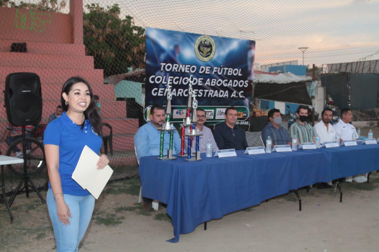 $!Colegio de Abogados inaugura en su honor nueva temporada de futbol