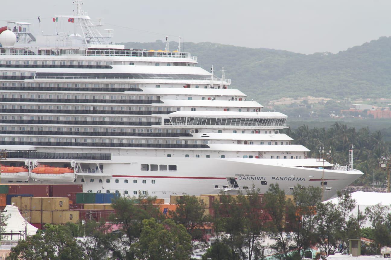 $!Llega por tercera vez crucero Carnival Panorama a Mazatlán