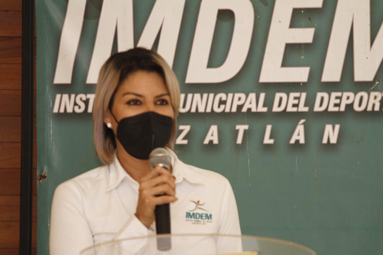 $!Entregan nombramientos a presidentes de comités deportivos de Mazatlán