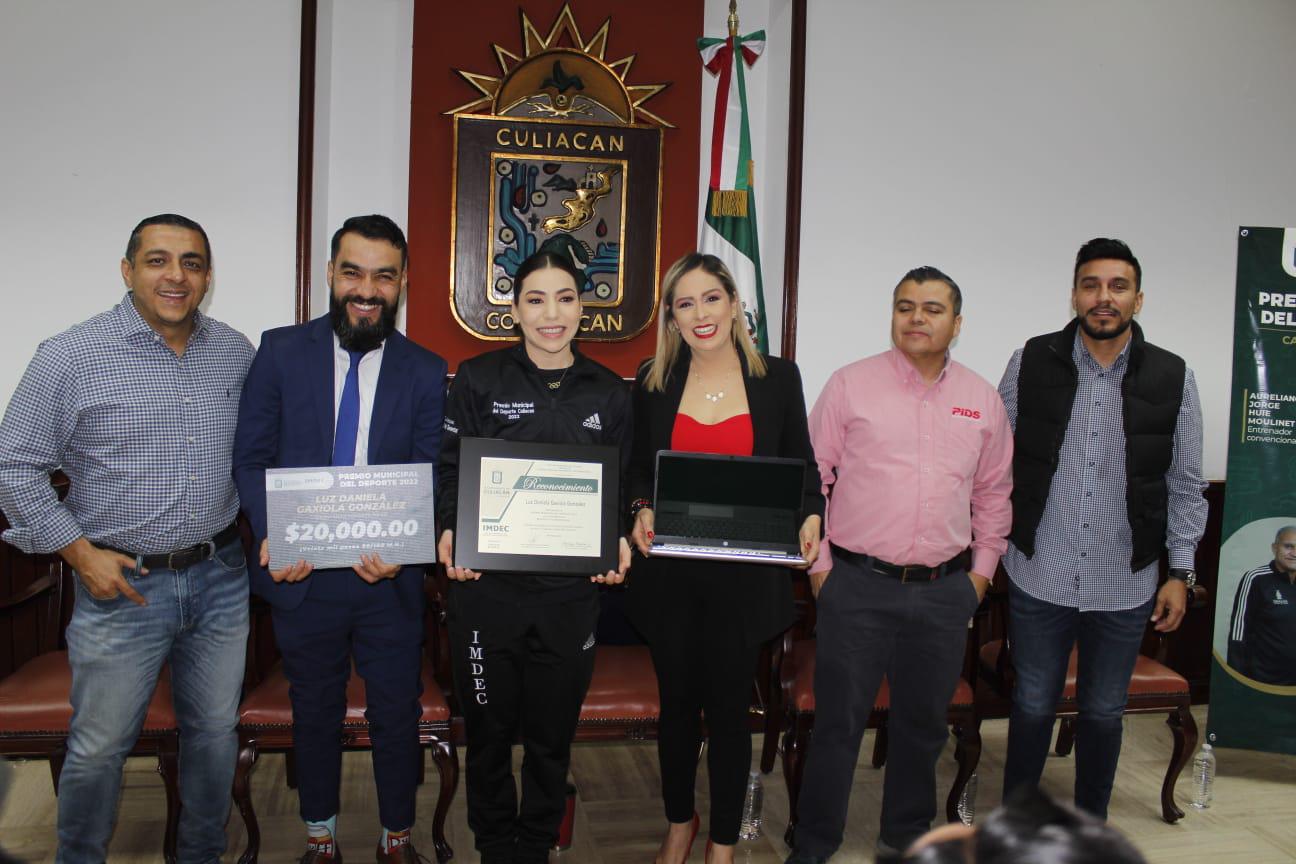 $!Gaxiola y García reciben el Premio Municipal del Deporte, en Culiacán