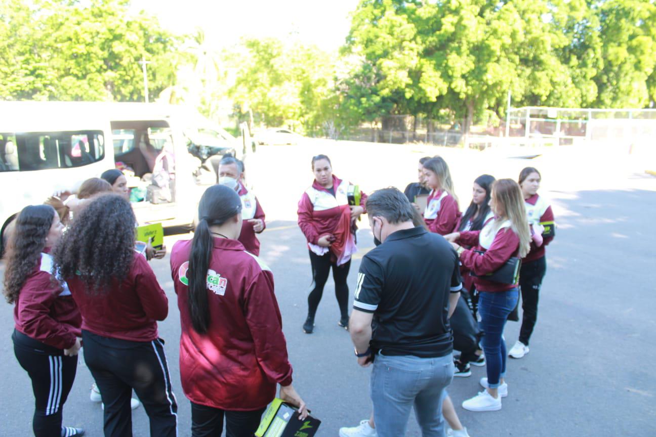 $!Uniforman a selección que competirá en Nacional 5ta Copa Mamás 2021