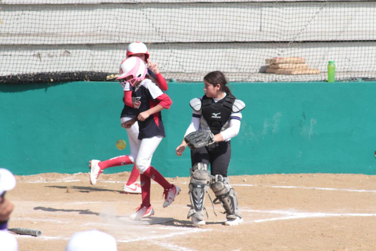 $!Mazatlán se corona en la Sub 8 del Estatal de Softbol Femenil