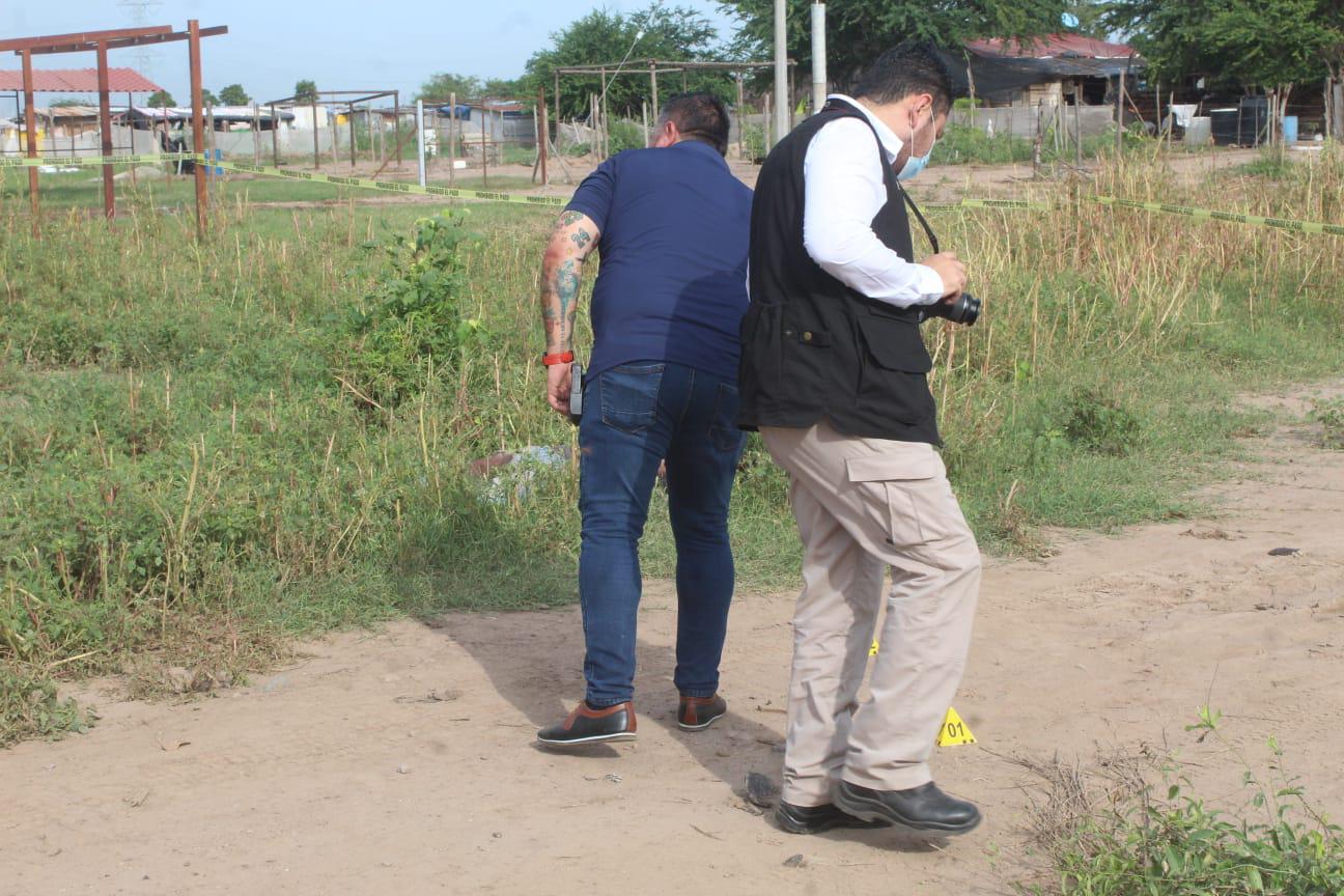 $!Hallan a un hombre asesinado a balazos y con huellas de tortura en Aguaruto, Culiacán