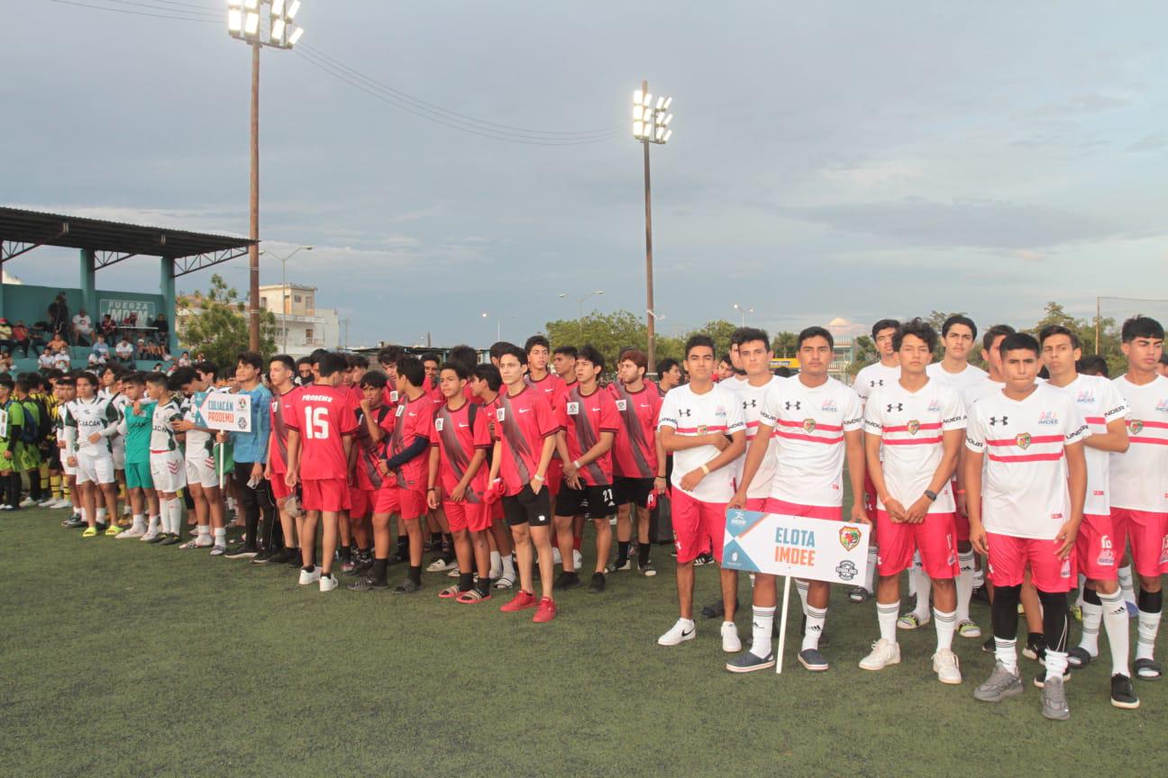 $!Futbolistas sinaloenses inauguran Torneo Estatal Juvenil, en Mazatlán