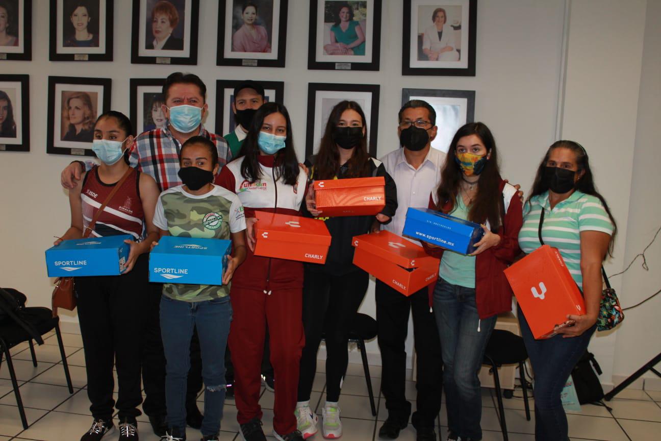 $!Deportistas de Culiacán son ajuareados de cara a eventos nacionales