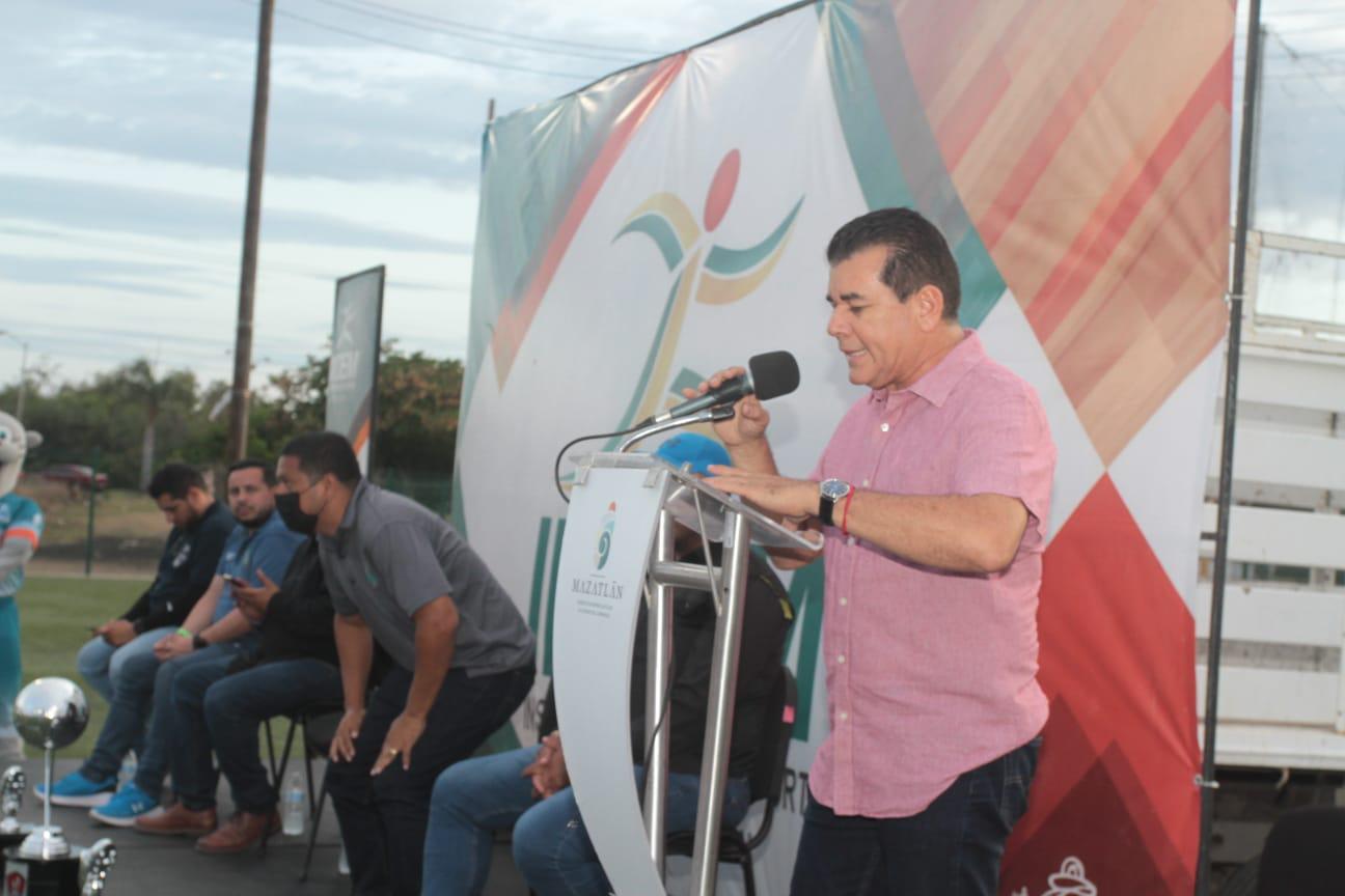 $!Futbolistas sinaloenses inauguran Torneo Estatal Juvenil, en Mazatlán