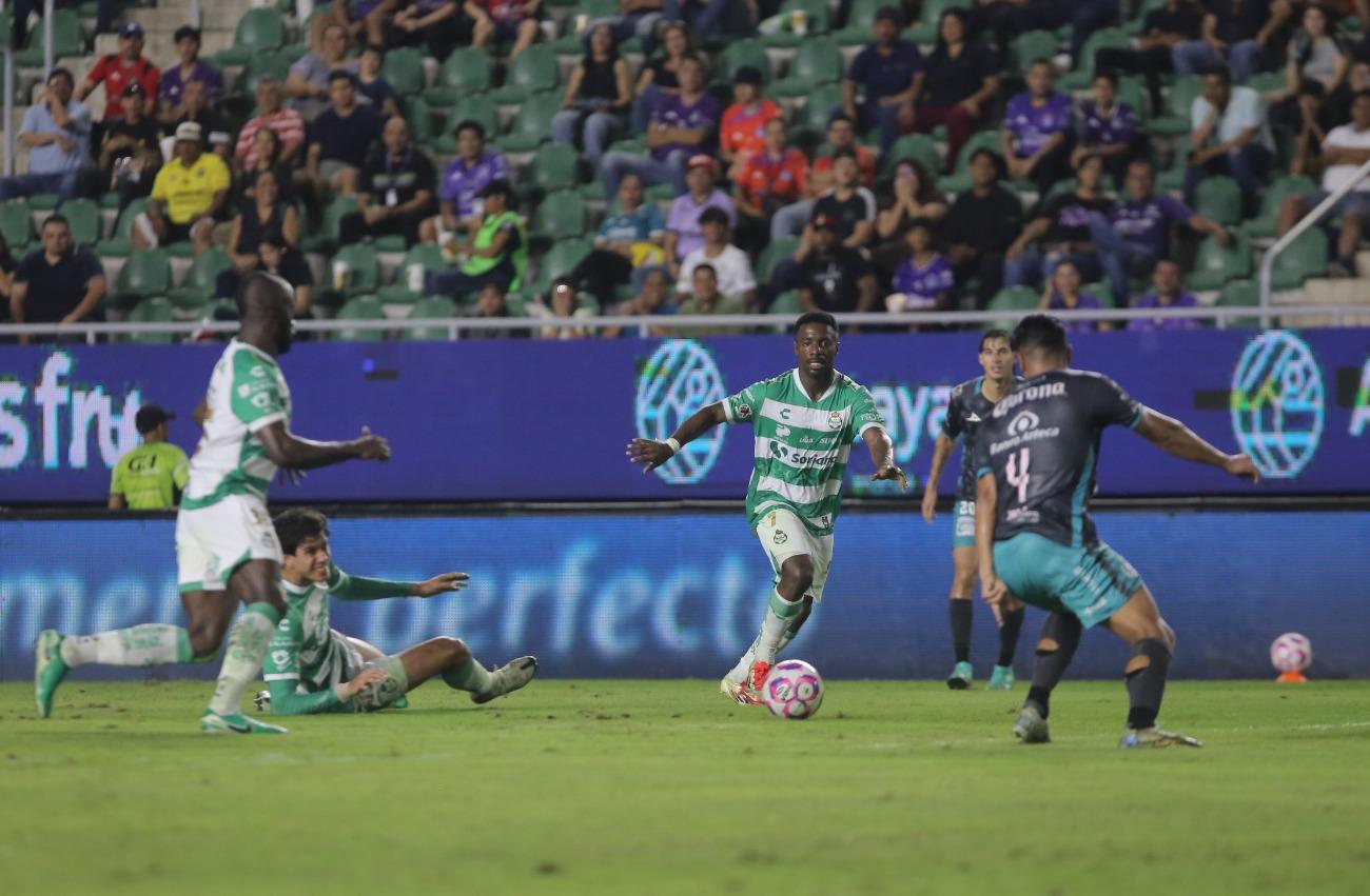 $!Mazatlán FC rescata un agónico empate en casa ante Santos Laguna y evita la catástrofe