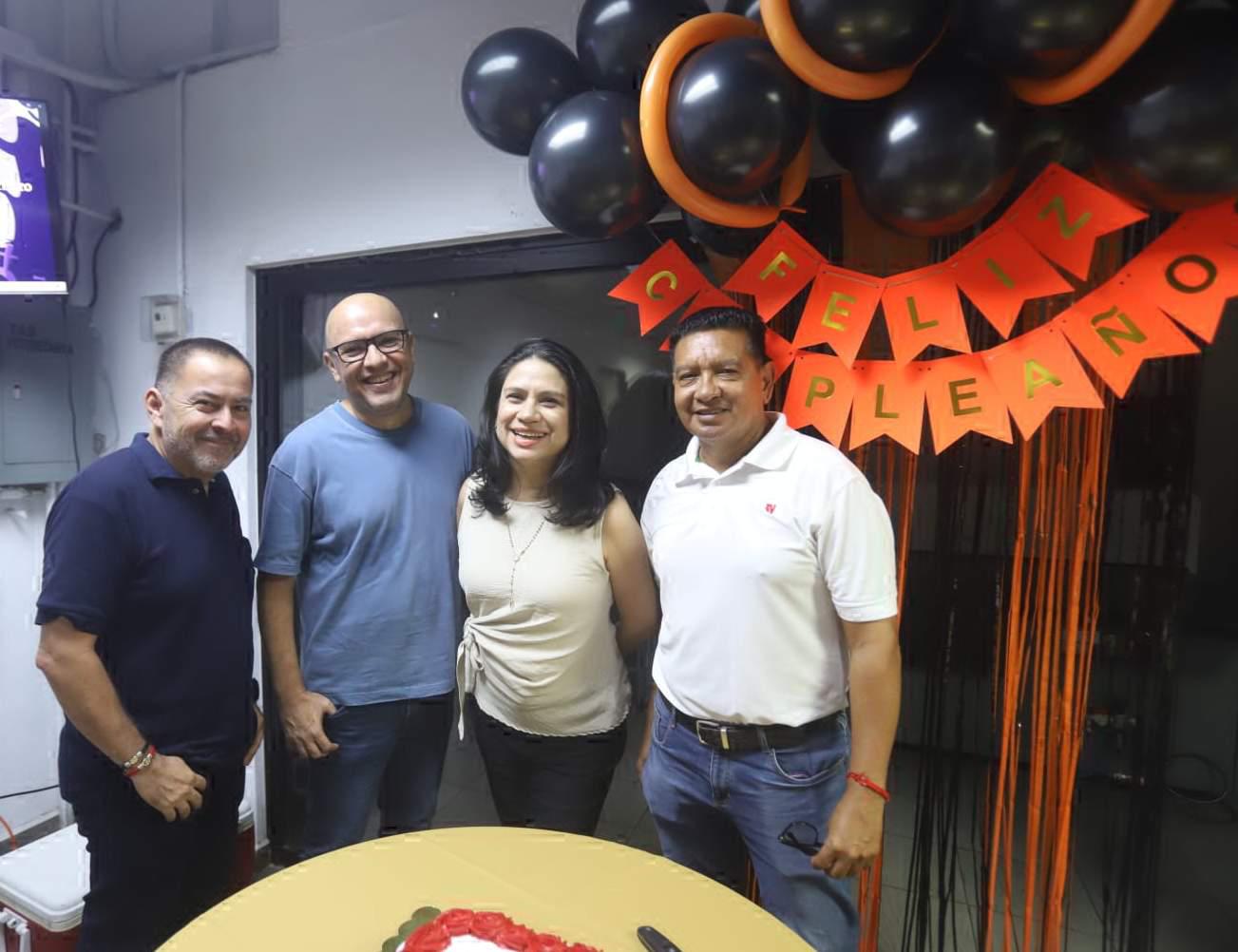 $!Jesús Herrera, Héctor Castro, Guillermina García y Adán Valdovines.