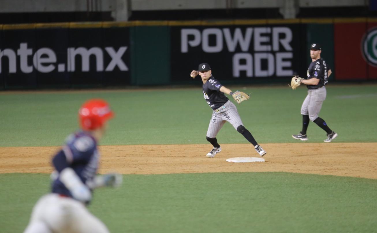 $!Venados deja ir ventaja en último tercio y pierde serie ante el líder Yaquis
