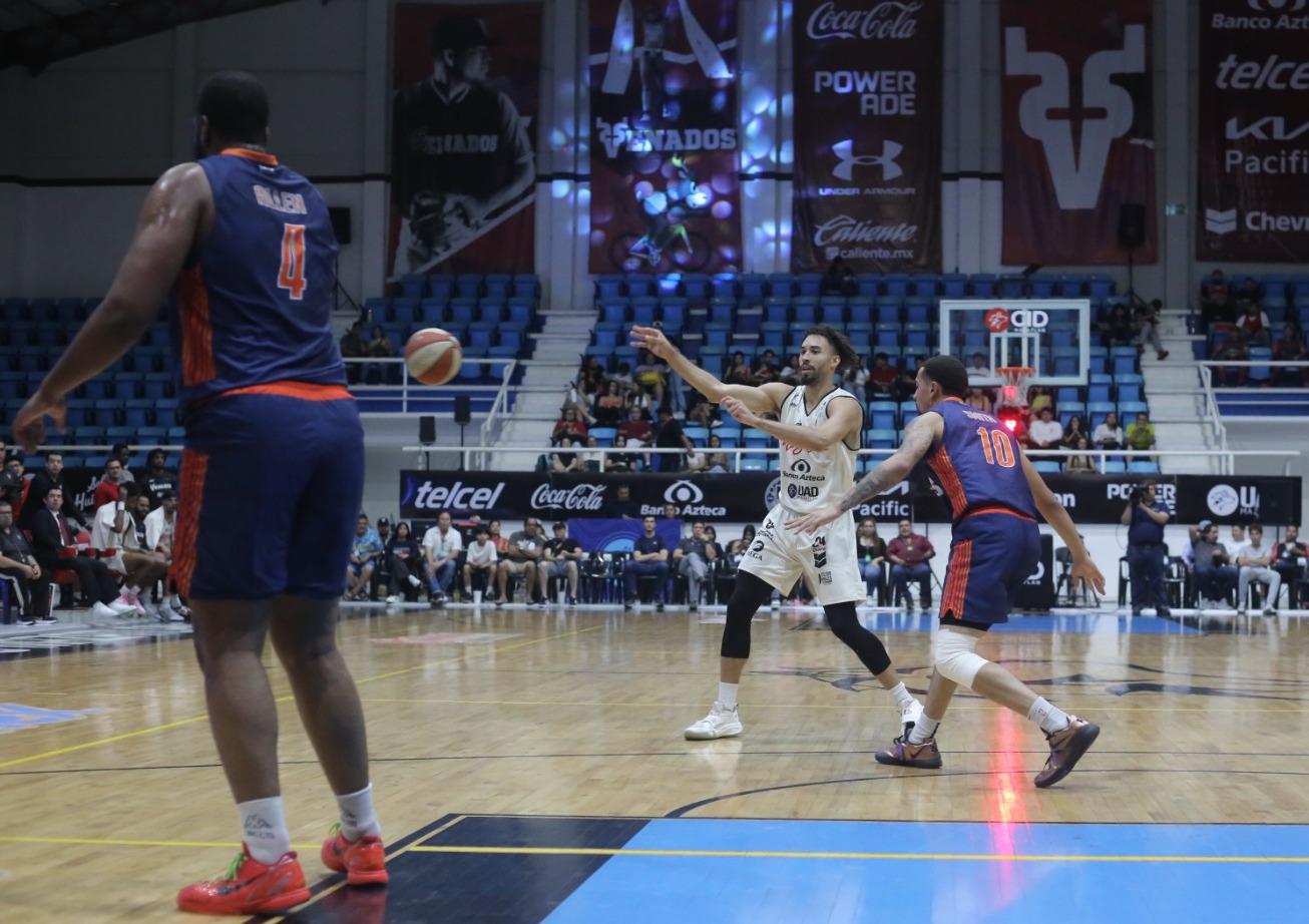 $!Se impone Venados Basketball con autoridad sobre Pioneros de Los Mochis en el arranque de la última serie en casa