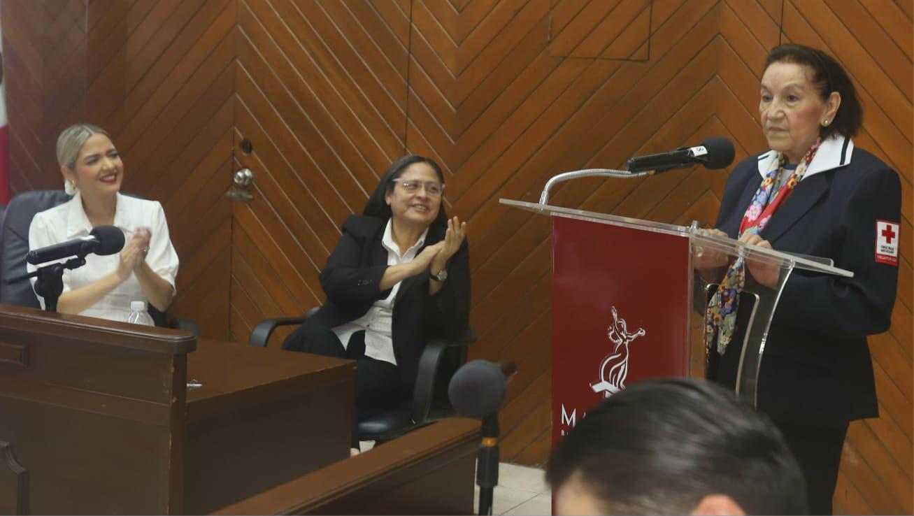 $!Entregan Premio al Mérito Femenino a María Graciela Toledo García de la Cadena