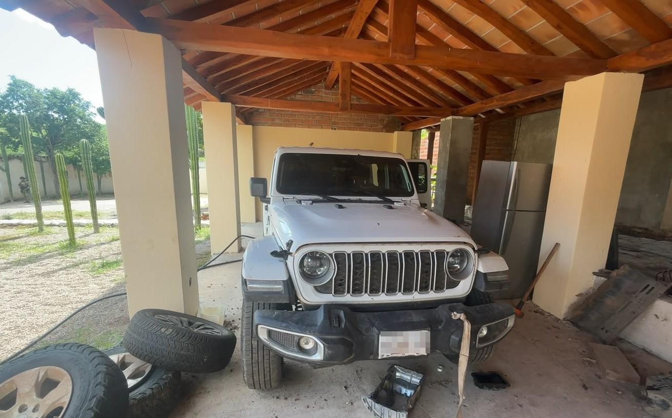 $!Marina localiza a dos mujeres presuntamente privadas de la libertad en Mazatlán