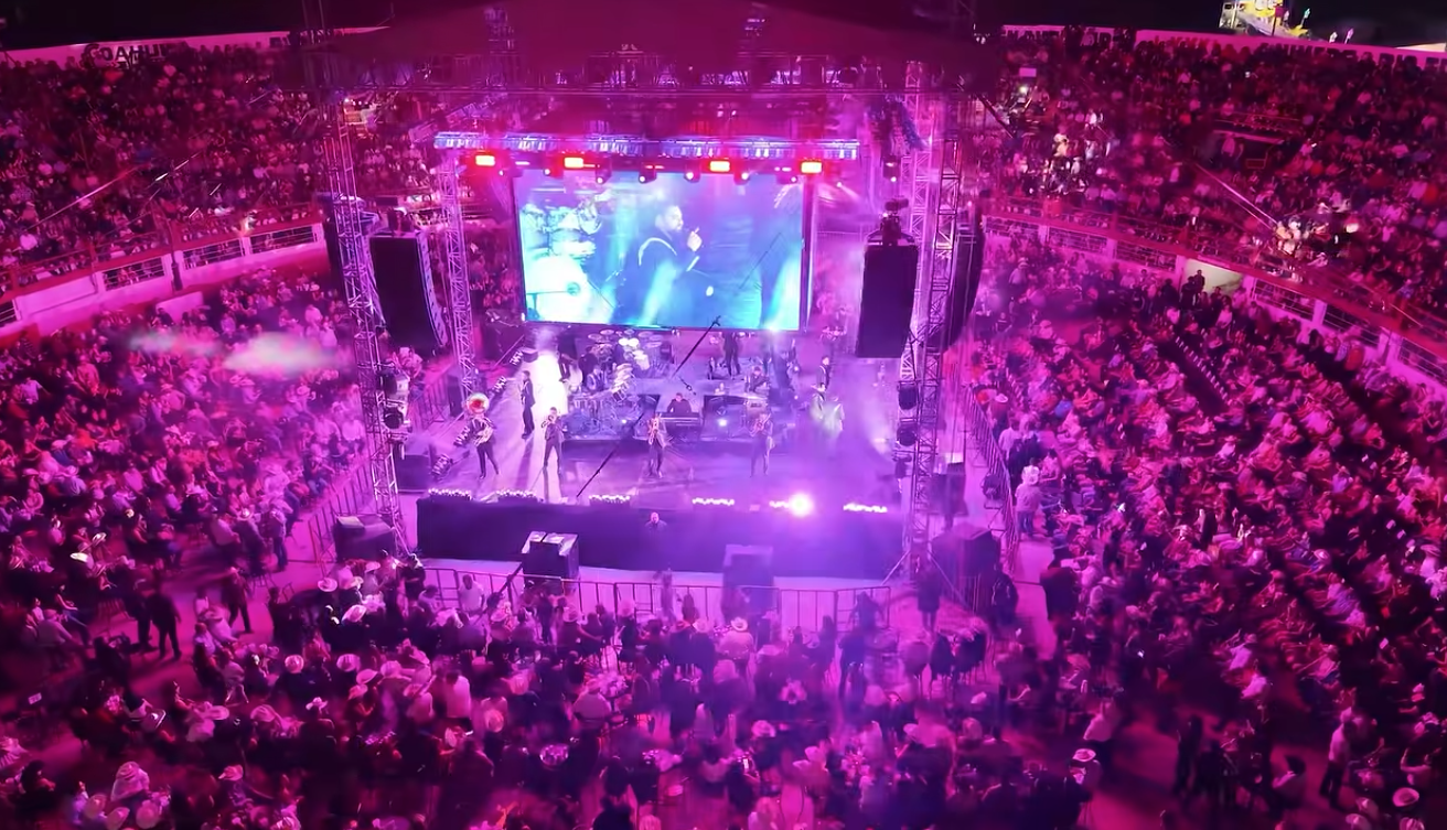 $!El concierto contó con un escenario 360 para que todos los fans pudieran ver perfectamente a la agrupación.