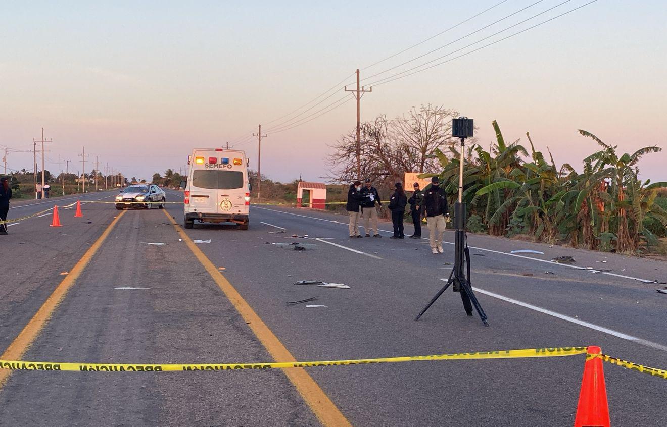 $!Los hermanos Carlos y Alexander perdieron la vida tras volcar su vehículo en la carretera de Altata, en Navolato