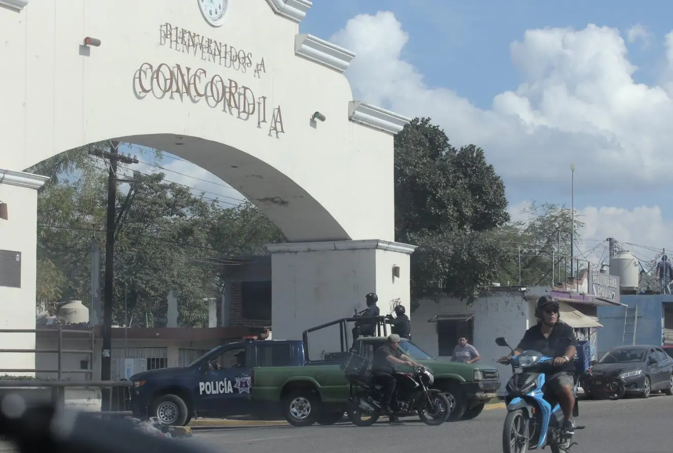 $!Mantienen sobrevuelos en Concordia por búsqueda de mineros desaparecidos