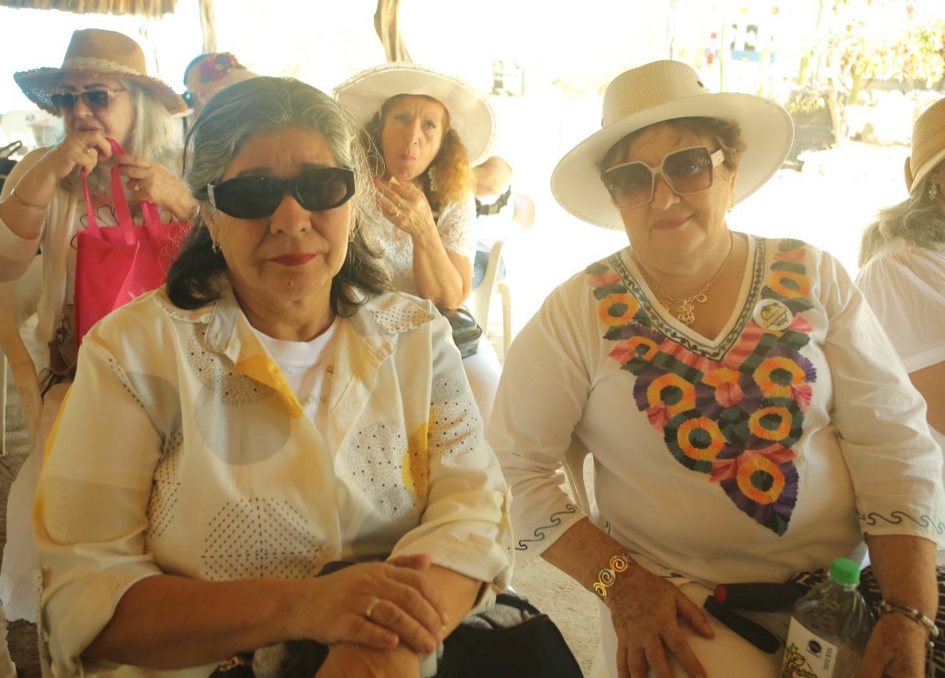 $!Lourdes Berrelleza y María Domínguez.