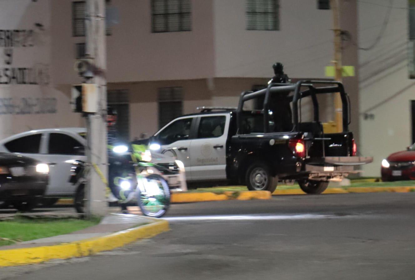 $!Fuerzas federales realizan operativo en Mazatlán, la noche de este miércoles