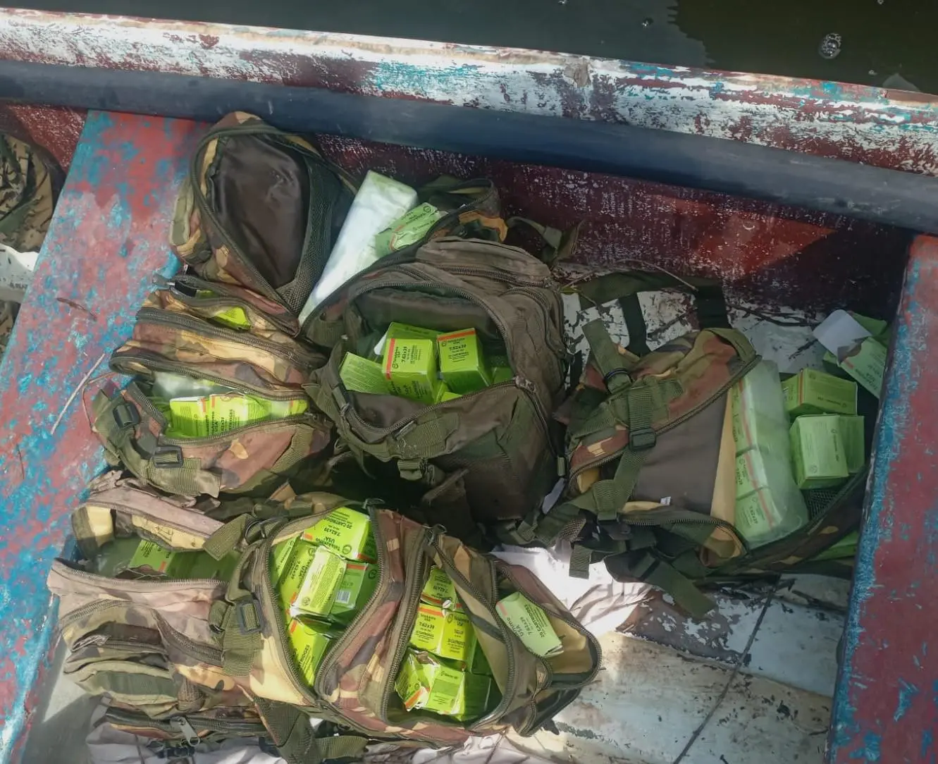 $!Marina asegura casi 8 mil cartuchos y tres antenas clandestinas en Escuinapa y Mazatlán